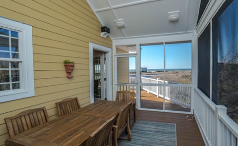 Secluded Large Home w Majestic Ocean Views, Elevator & More - Caretta House in Oak Island