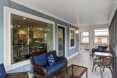 Renovated w Modern Amenities Near Oak Island Pier House in Oak Island