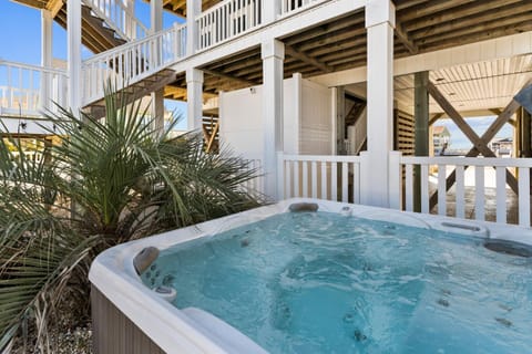 2nd Row Directly Across from Pier w Private Pool, Hot Tub, and More House in Oak Island