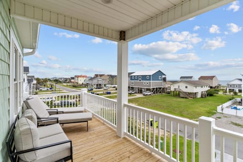 Spacious New home with ocean views from 2 of its 4 balconies House in Oak Island