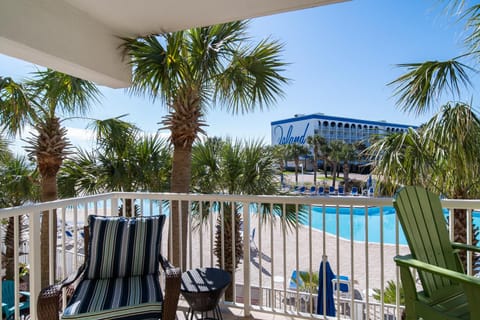 Gulfside 210 - 2BR plus bunkroom with Ocean & Pool Views House in Okaloosa Island