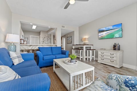 Destin West Gulfside 510 - Amazing Beach Views - Beach Service House in Okaloosa Island