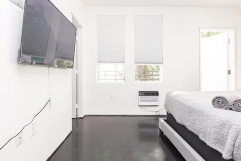 Miami Studio - Heart of Wynwood and Midtown Apartment in Miami