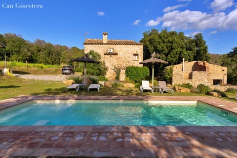 Casa Rural medieval año 1768 Villa in Garrotxa