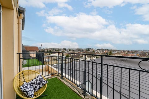 Patio, View (from property/room), Balcony/Terrace