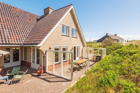 Property building, Garden, Garden view