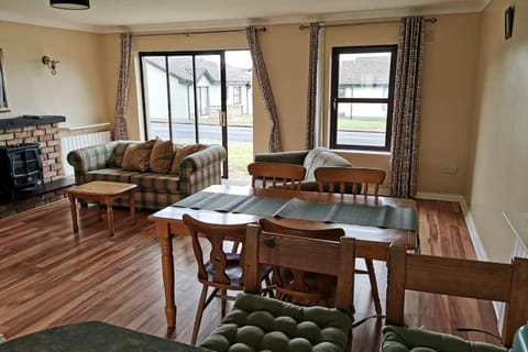 Bungalow by the Beach Apartamento in Tramore
