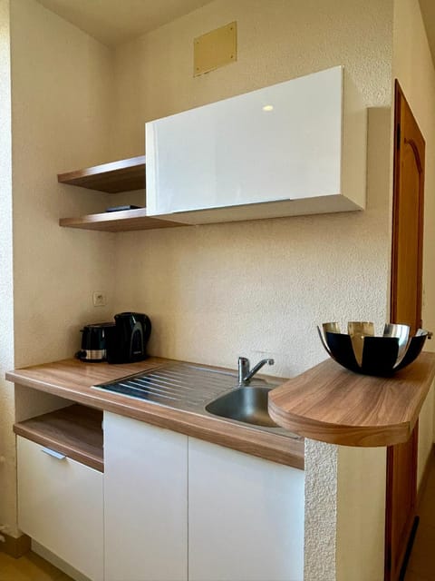 Résidence Investar appartement 4 Superbe T2 meublé, Gare 10mn à pied Wohnung in Montluçon