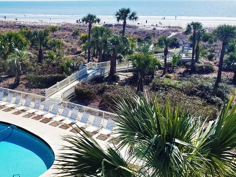 Breakers 117 Chalet in Coligny Beach