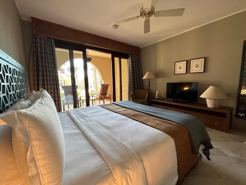 2-Bed Flat in Four Seasons hotel Sharm El Sheikh Condo in Sharm El-Sheikh