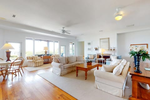 3736 Seabrook Island Road House in Seabrook Island