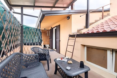 Balcony/Terrace, Balcony/Terrace