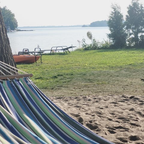 Rosedale Cottage@Baksam lake Chalé in Kawartha Lakes