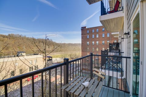 Walkable Lynchburg Condo with Private Balcony Condo in Madison Heights