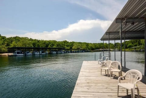 Tribesman Villa 21 on Table Rock Lake Villa in Indian Point