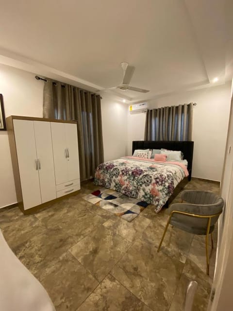 Cozy Lux Apartments by Harolty Condo in Kumasi