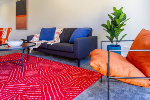 West AKL Gem: 2 Bed - Trust Arena Proximity Apartment in Auckland