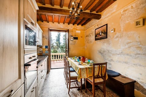 Casa Giovanni - Relax Among Greenery - Happy Rentals Condo in Camaiore