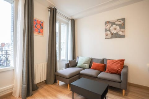 L'aigle - Centre Ideal Insead Apartment in Fontainebleau