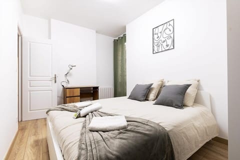 L'aigle - Centre Ideal Insead Apartment in Fontainebleau