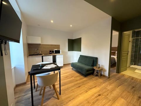 LesCinqSuites/12 couchages-DABNB House in Limoges