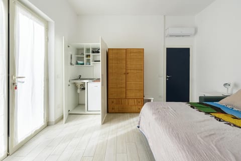 Kitchen or kitchenette, wardrobe