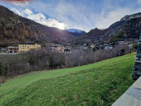 Little Paradise - Ampio Monolocale Apartment in Aosta Valley, Italy