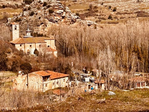 Property building, Day, Natural landscape, Mountain view