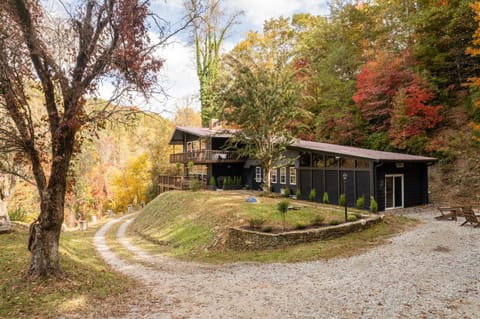 Big Blue Cabins House in Fontana Lake