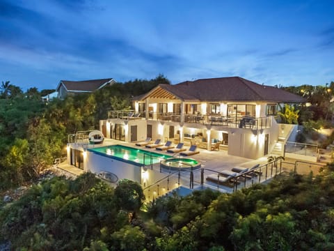 Hot Tub, View (from property/room), Swimming pool