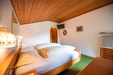 Alara Rooms Bed and Breakfast in Ortisei