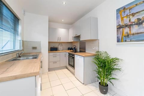 Belfast Newly refurbished 3 bed house Apartment in Belfast