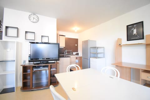 Appartement entier, T2 résidence privée 2 à 4 pers Apartamento in La Rochelle
