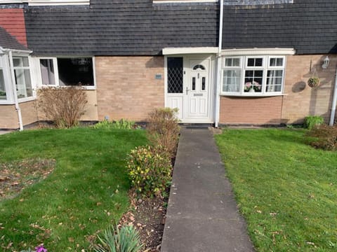 Property building, Day, Garden, Garden view