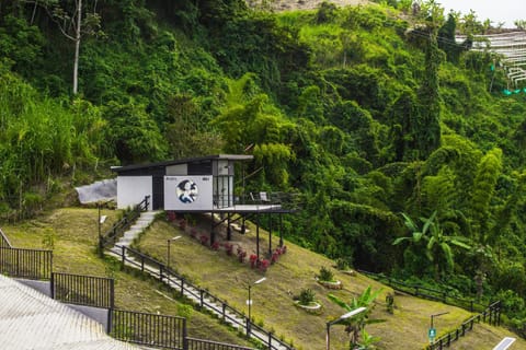 Zoi Eco Hotel Campground/ 
RV Resort in Manizales