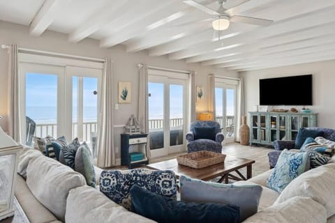 1007 E Arctic - Absolute Best View - Oceanfront Views from All Bedrooms Maison in Folly Beach