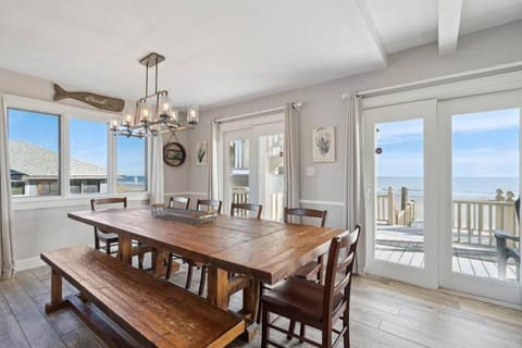 1007 E Arctic - Absolute Best View - Oceanfront Views from All Bedrooms Haus in Folly Beach