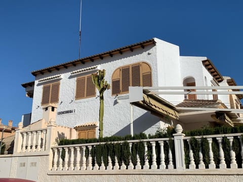 Property building, View (from property/room), Balcony/Terrace