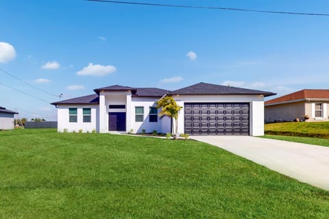 Cove House House in Cape Coral