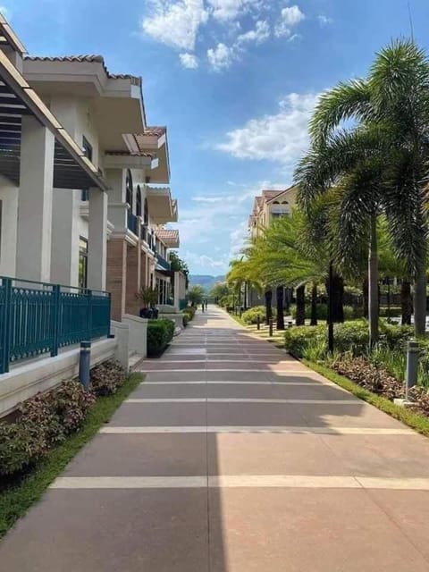 Amalfi Oasis Condo near SM Seaside Cebu Apartahotel in Cebu City