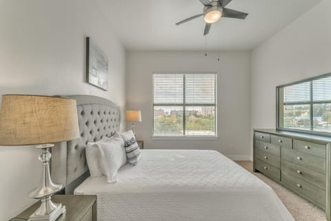 Cs 4201 Uptown 1br, Pool, Gym, Parking Apartment in Dallas