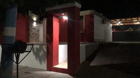 Casa de Campo Pétalos Rojos Albardon SanJuan House in San Juan Province, Argentina