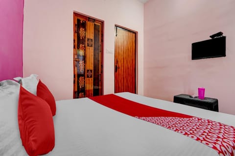 OYO Arudhra Inn Lodge Hotel in Coimbatore