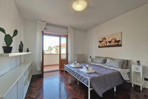 [12 posti] Wi-Fi A/C Free parking Jacuzzi Apartment in Porto Sant'Elpidio