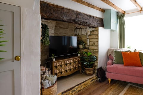 Remarkable Cotswolds 1 bedroom cottage in Finstock Casa in West Oxfordshire District