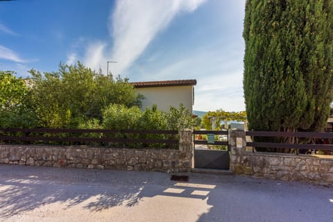 Property building, Garden view