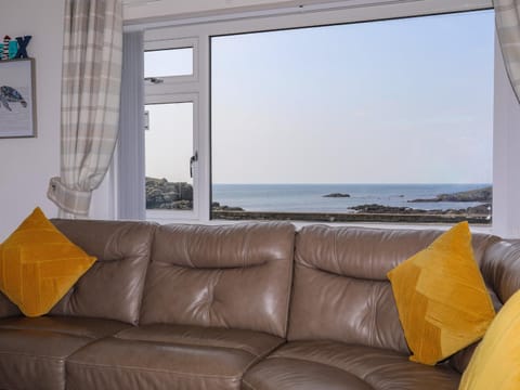 Porth Ewyn House in Trearddur Bay