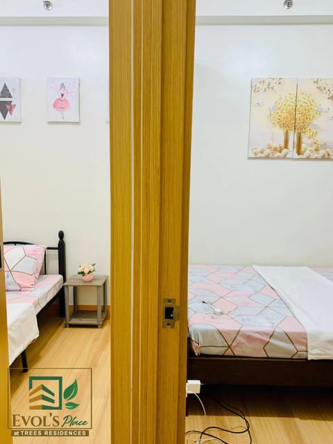 Trees Residences Staycation 1br/2br Apartment hotel in Quezon City