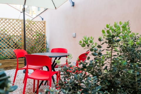 Garden, Garden, Dining area, Garden view