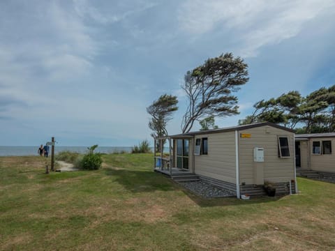 Pohara Beach TOP 10 Holiday Park Campground/ 
RV Resort in Tasman District, Tasman, New Zealand